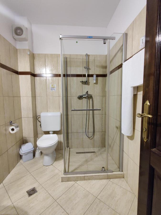 Pensiunea Roua 3* Piatra Neamt